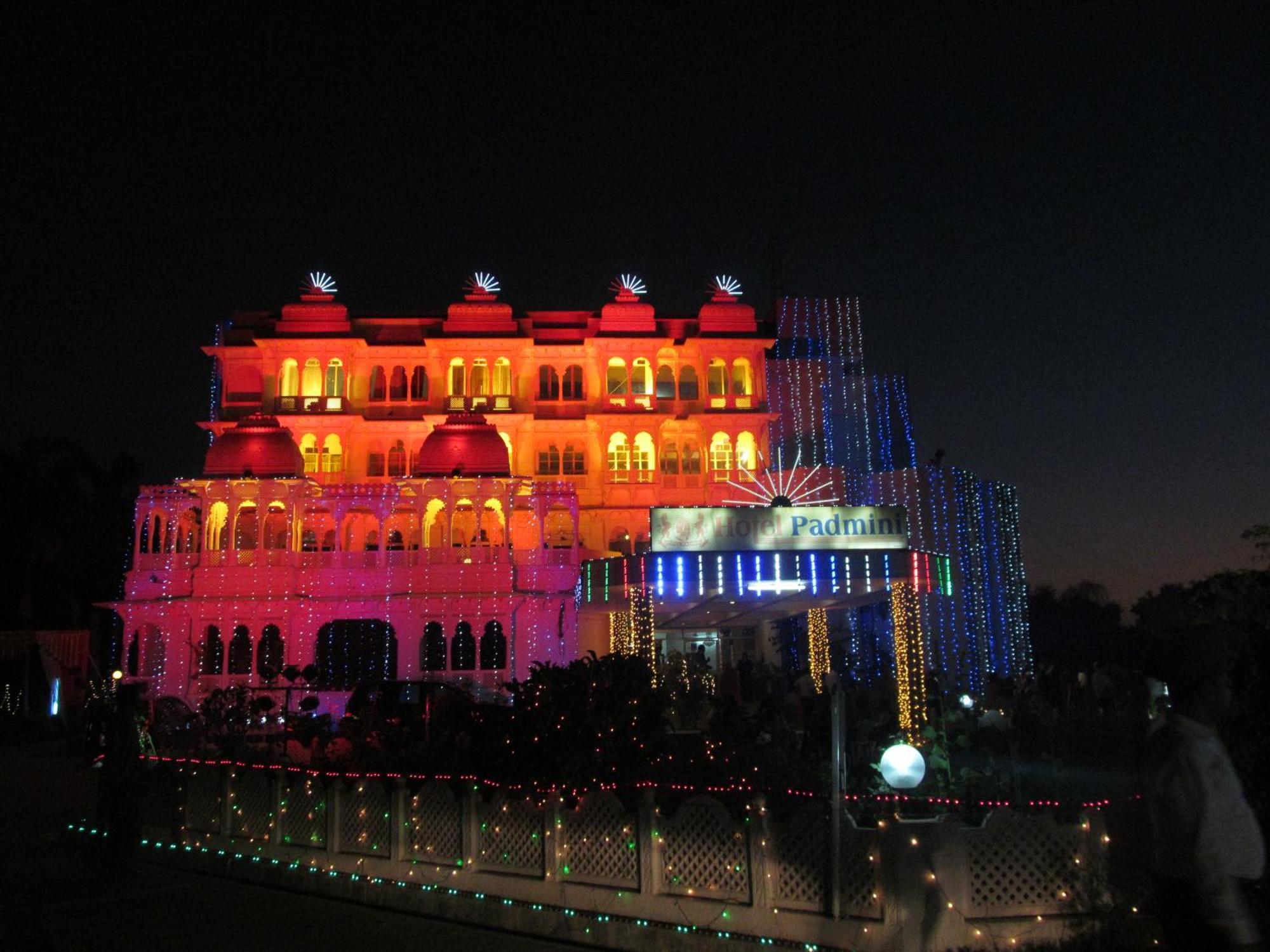 Hotel Padmini Chittorgarh Екстер'єр фото