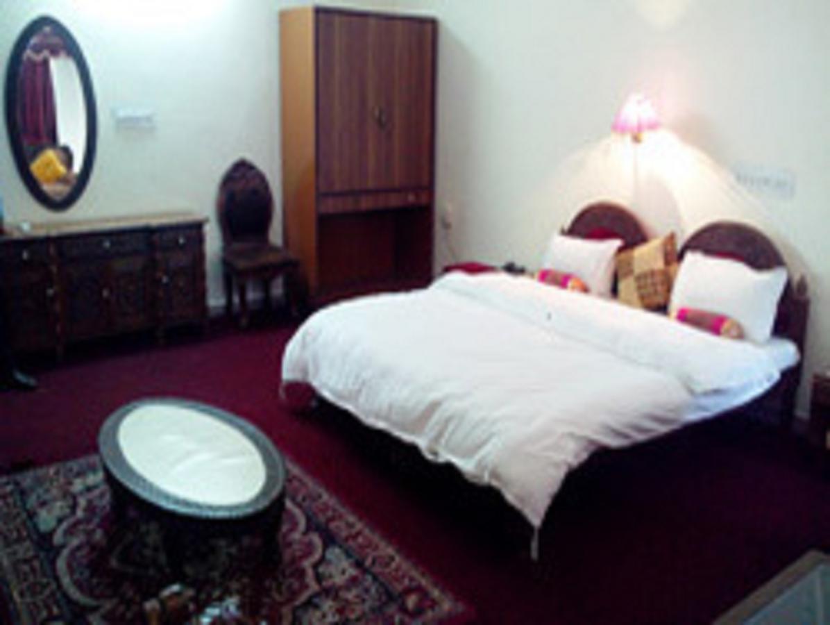Hotel Padmini Chittorgarh Екстер'єр фото